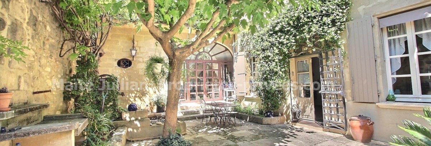 Maison 8 Pièces 230 m² à vendre à Uzès (30700)