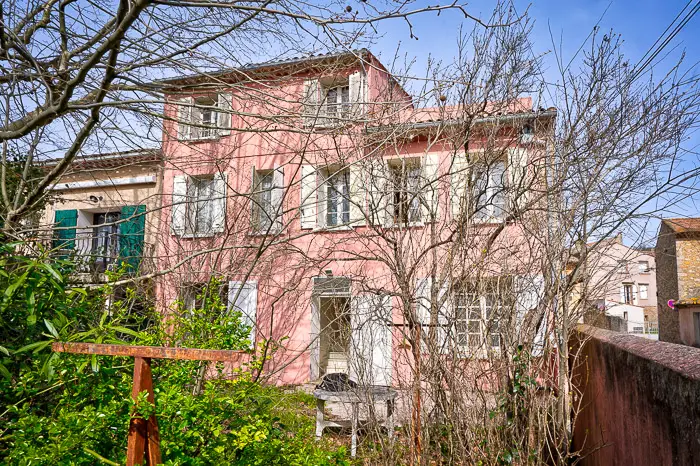 Maison de Village Sainte Anastasie (83) à rénover