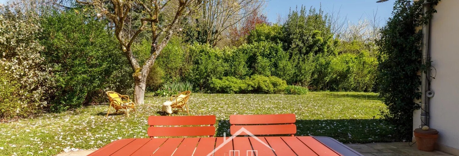 Maison 5 Pièces 157 m² à vendre à Saint-Cyr-au-Mont-d'Or (69450)