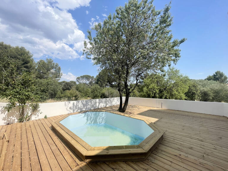 JACOU - Maison cinq pièces de 124m2 avec jardin — photo 1