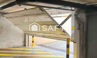Garage   m² à vendre à Versailles (78000)