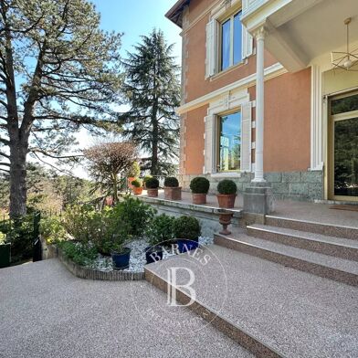 Maison 8 pièces 1490000 €