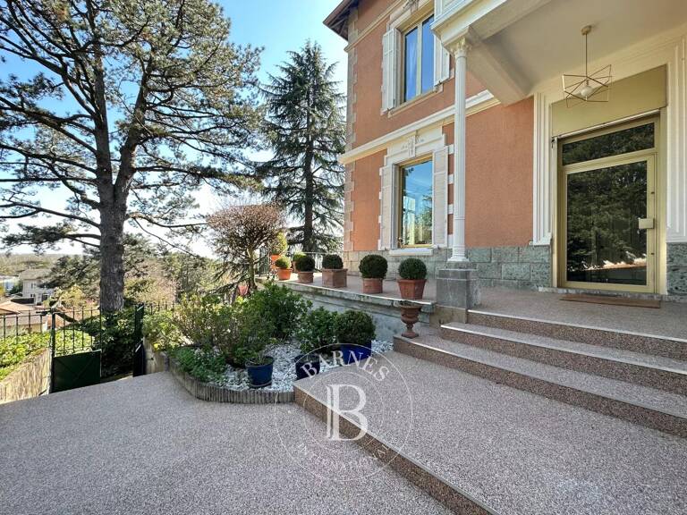 NEYRON - Maison bourgeoise  - 6 chambres  - Parc de 4 380 m² - Garage triple — photo 1