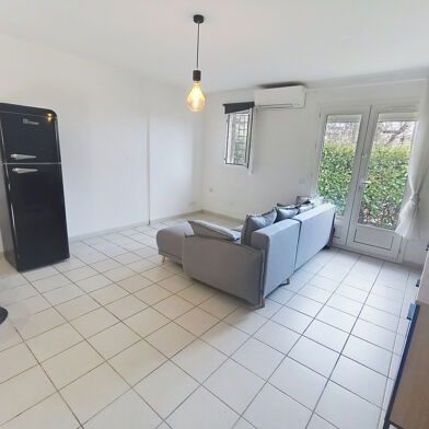 Appartement 2 pièces 873 €