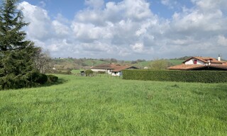 Terrain  1000 m² à vendre à Saint-Pée-sur-Nivelle (64310)