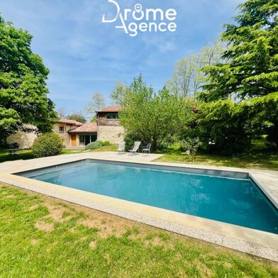 Maison 6 pièces 469000 €