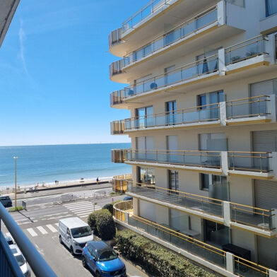 Appartement 2 pièces 383350 €