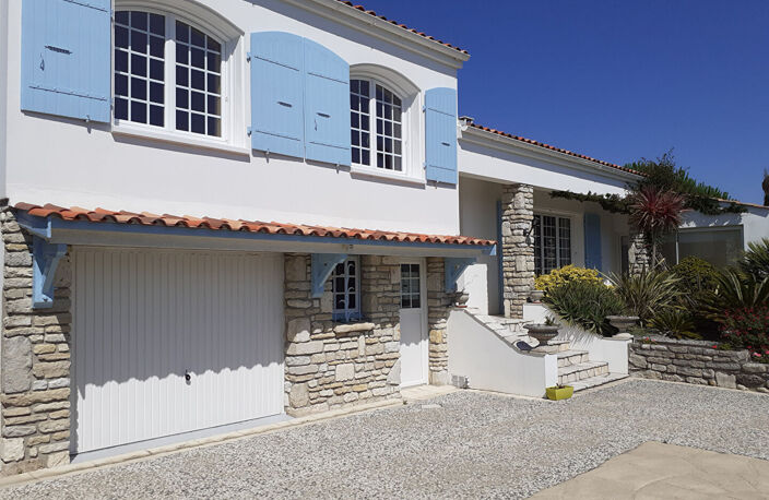 Belle villa familiale à deux pas du port - Grand terrain et dépendances — photo 3