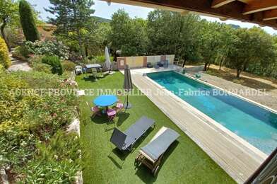 Maison 6 pièces 599000 €