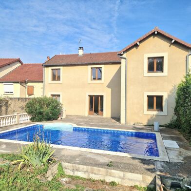 Maison 7 pièces 205000 €