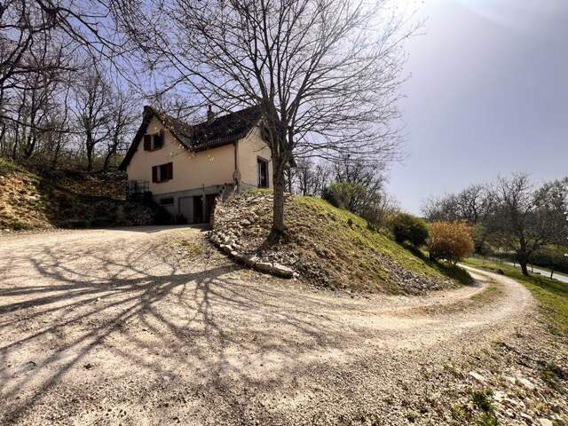 Pavillon de 7 pièces principales — photo du bien