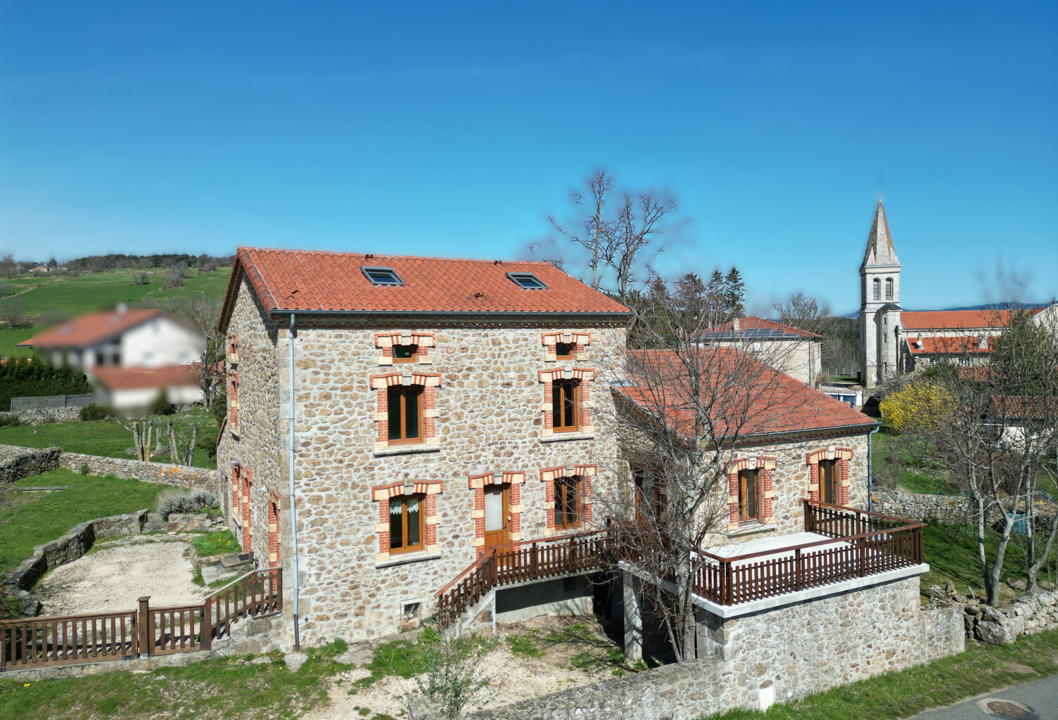 Belle bâtisse en pierre 171m2 à BURDIGNES — photo 1