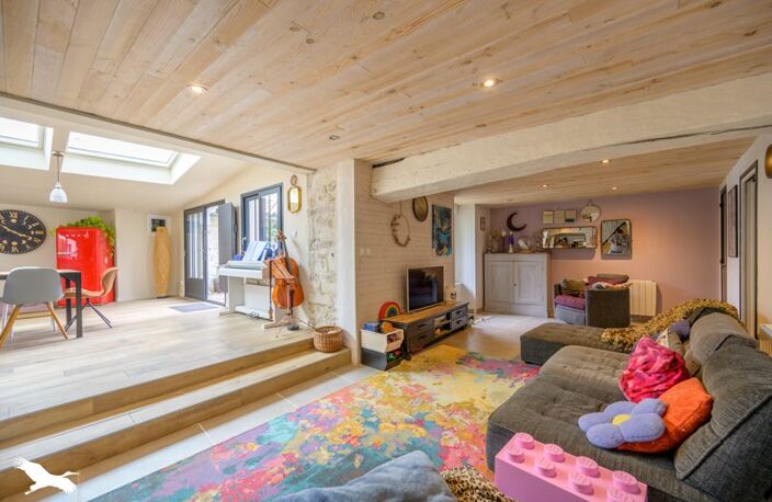 Maison en pierre de 6 pièces principales — photo 3