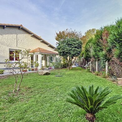 Maison 8 pièces 320000 €