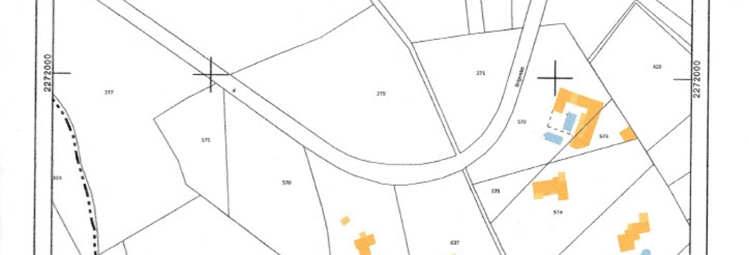 Terrain  9350 m² à vendre à Saint-Paul-en-Forêt (83440)