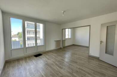 Appartement 4 pièces 74000 €