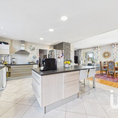 Appartement 5 pièces 289500 €
