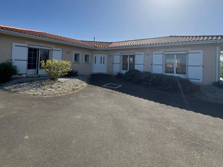Maison À Vendre MEURSAC 5 pièces — photo 1