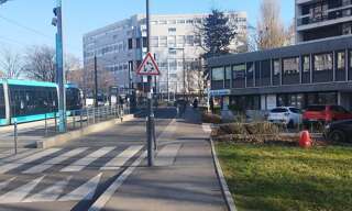 Local industriel 3 Pièces 81 m² à vendre à Besançon (25000)