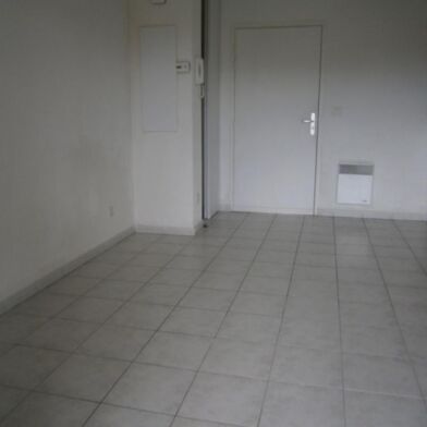 Appartement 2 pièces 390 €