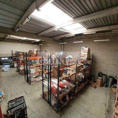 Local industriel  10000 €