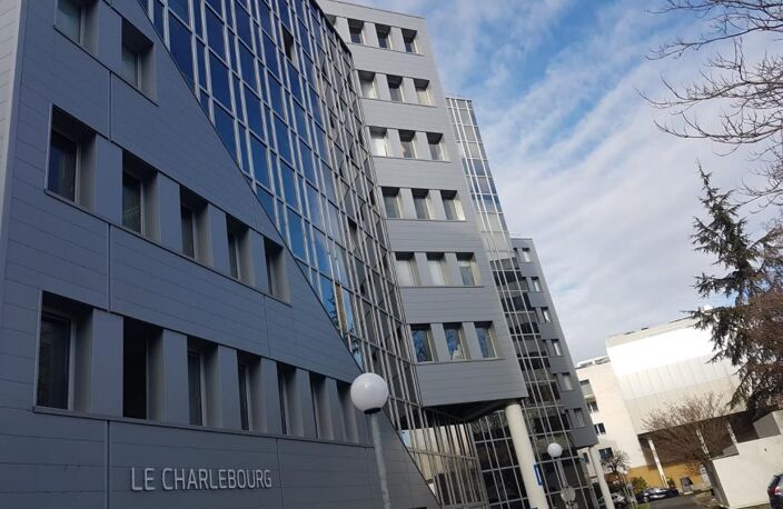 COLOMBES 92700 - LOCATION - BUREAUX - 55m2 - LOCAUX PROFESSI — photo 2