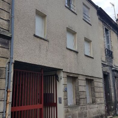 Appartement 1 pièces 836 €