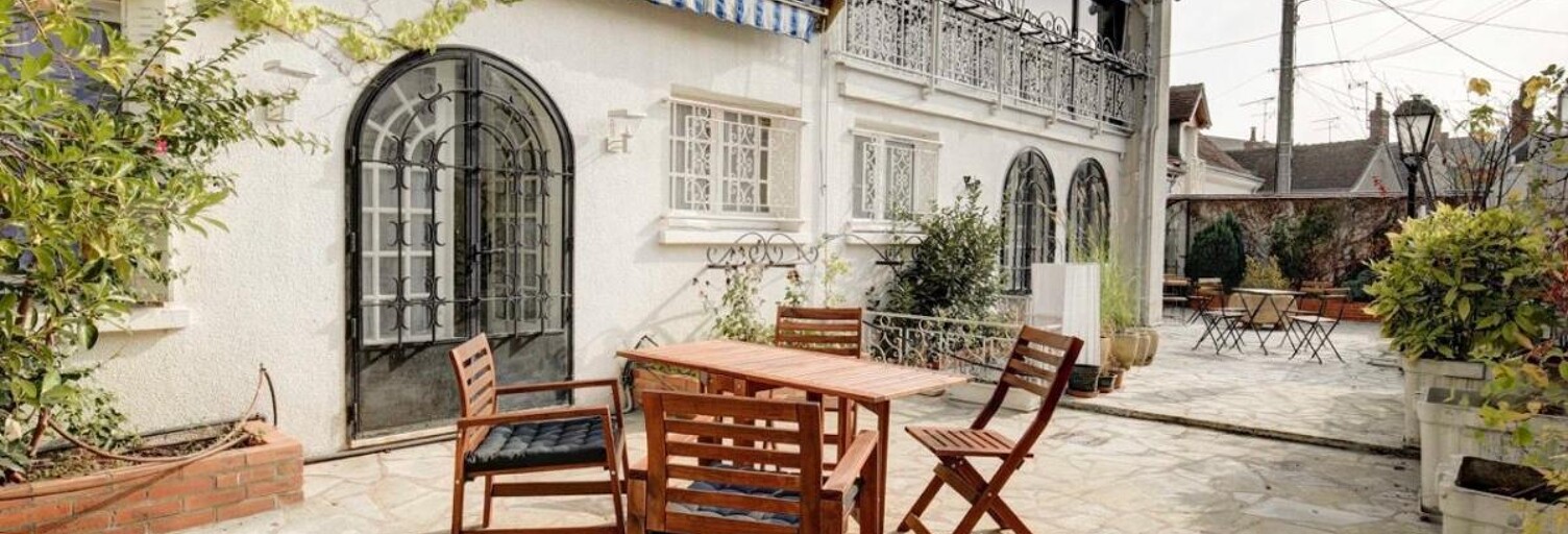 Immeuble  213 m² à vendre à Saint-Aignan (41110)