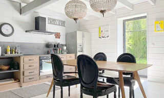 Maison 8 Pièces 224 m² à vendre à Ferrières (17170)