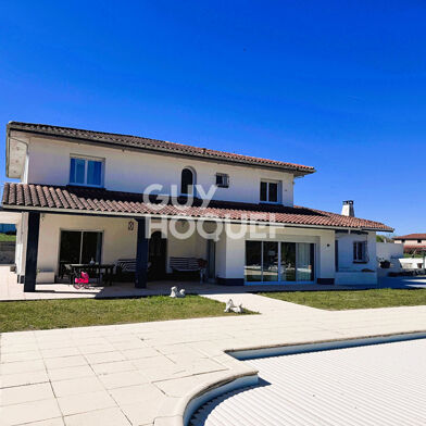 Maison 9 pièces 840000 €