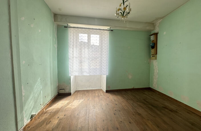 Maison de village de  136 m2  à rénover avec garage d 'envir — photo 3