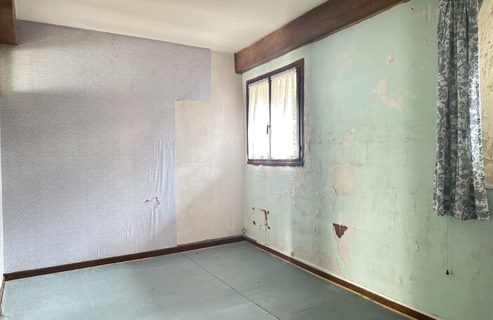 Maison de village de  136 m2  à rénover avec garage d 'envir — photo 4