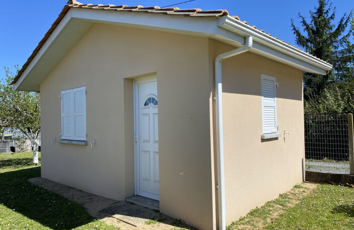 MAISON P-PIED 3 CHAMBRES - VERANDA - GARAGE ET DÉPENDANCE - — photo 3