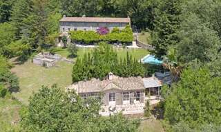 Maison  500 m² à vendre à Châteauneuf-Grasse (06740)