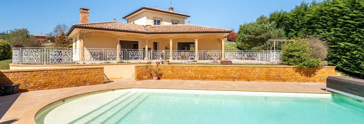 Maison 7 Pièces 240 m² à vendre à Cogny (69640)