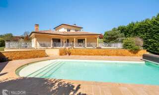 Maison 7 Pièces 240 m² à vendre à Cogny (69640)