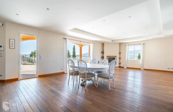 Villa d'architecte avec vues panoramiques — photo 4