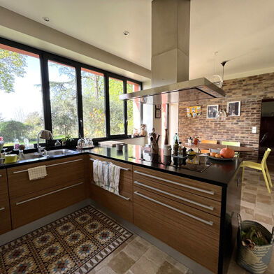 Maison 9 pièces 1310000 €