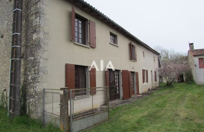 Maison de village proche de Ruffec(4km) — photo 2