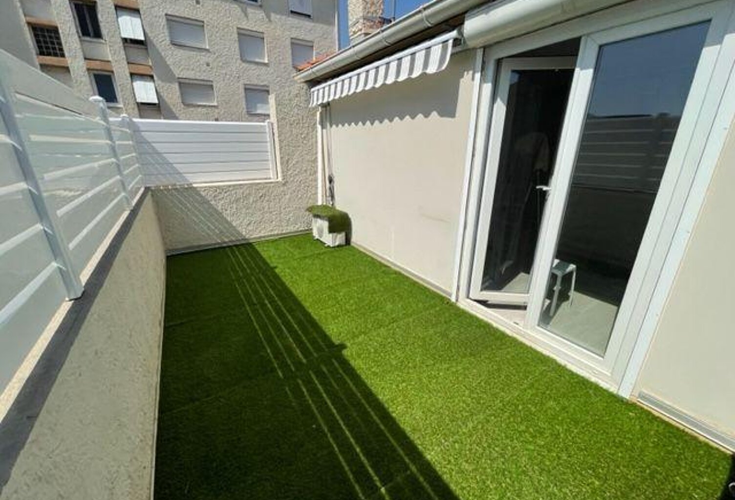 1 Pièce Avec Terrasse — photo 1