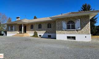 Maison 11 Pièces 322 m² à vendre à Roullet-Saint-Estèphe (16440)