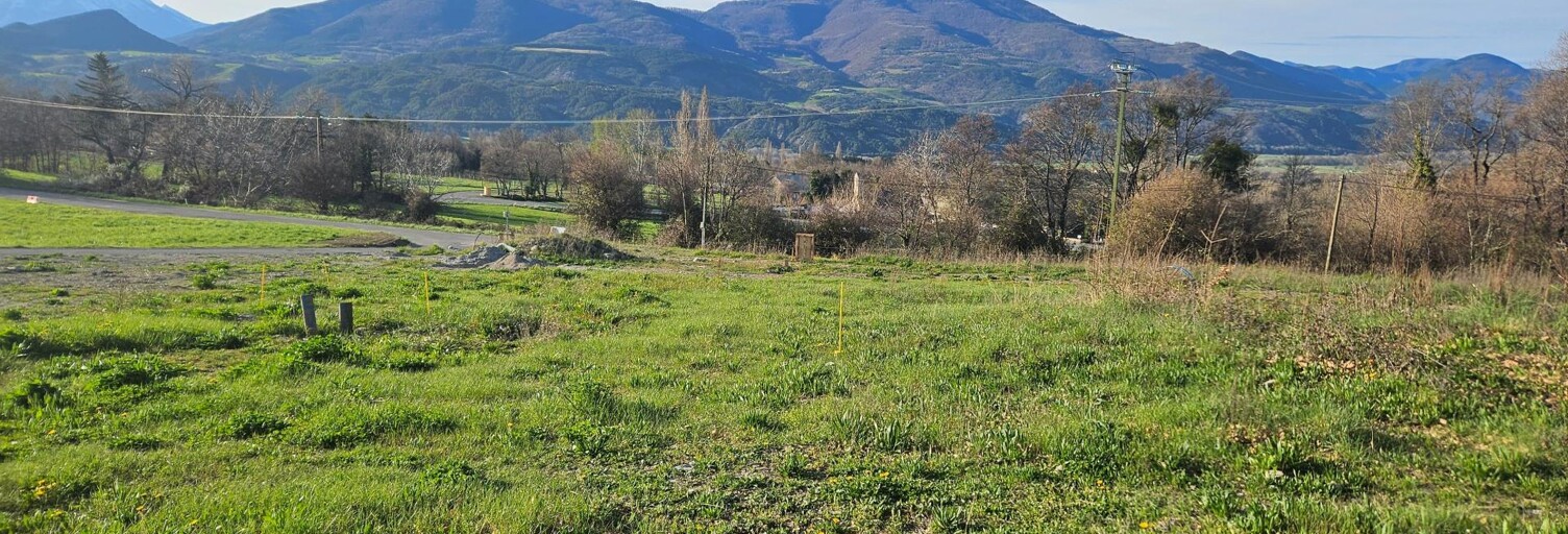 Terrain  554 m² à vendre à La Bâtie-Neuve (05230)