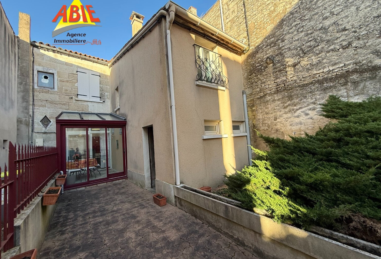 Maison MAGNE 137 m2 — photo 1