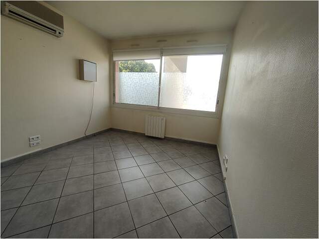 Local professionel ou habitati — photo du bien