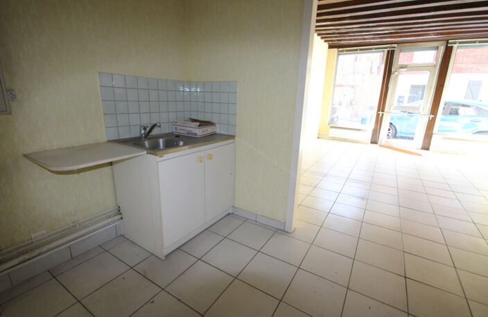 Immeuble à usage professionnel et d'habitation - Centre Ville — photo 3