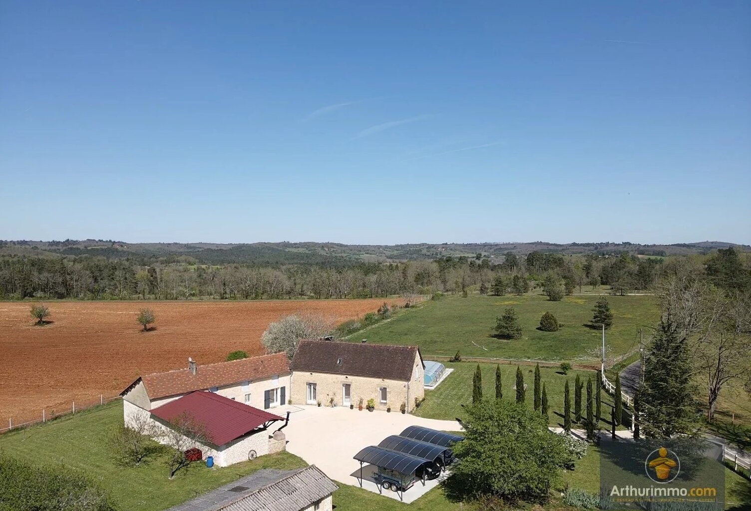 ANCIENNE FERMETTE RENOVEE AVEC PISCINE CHAUFFEE ET TRUFFIERE A VENDRE  EN PERIGORD NOIR — photo 1