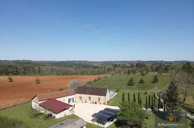 Maison 8 pièces 647900 €