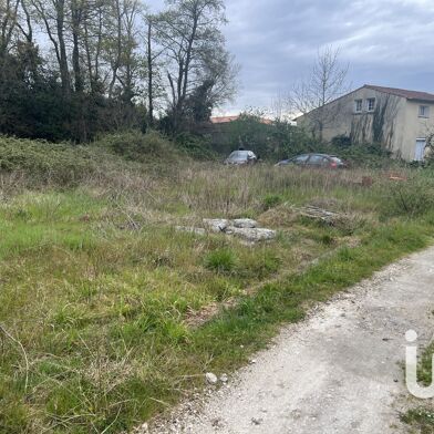 Terrain  210000 €