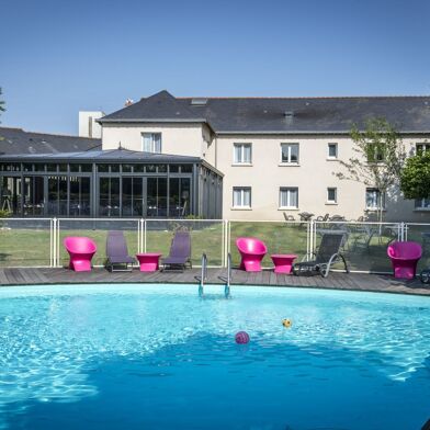 Commerce  568000 €