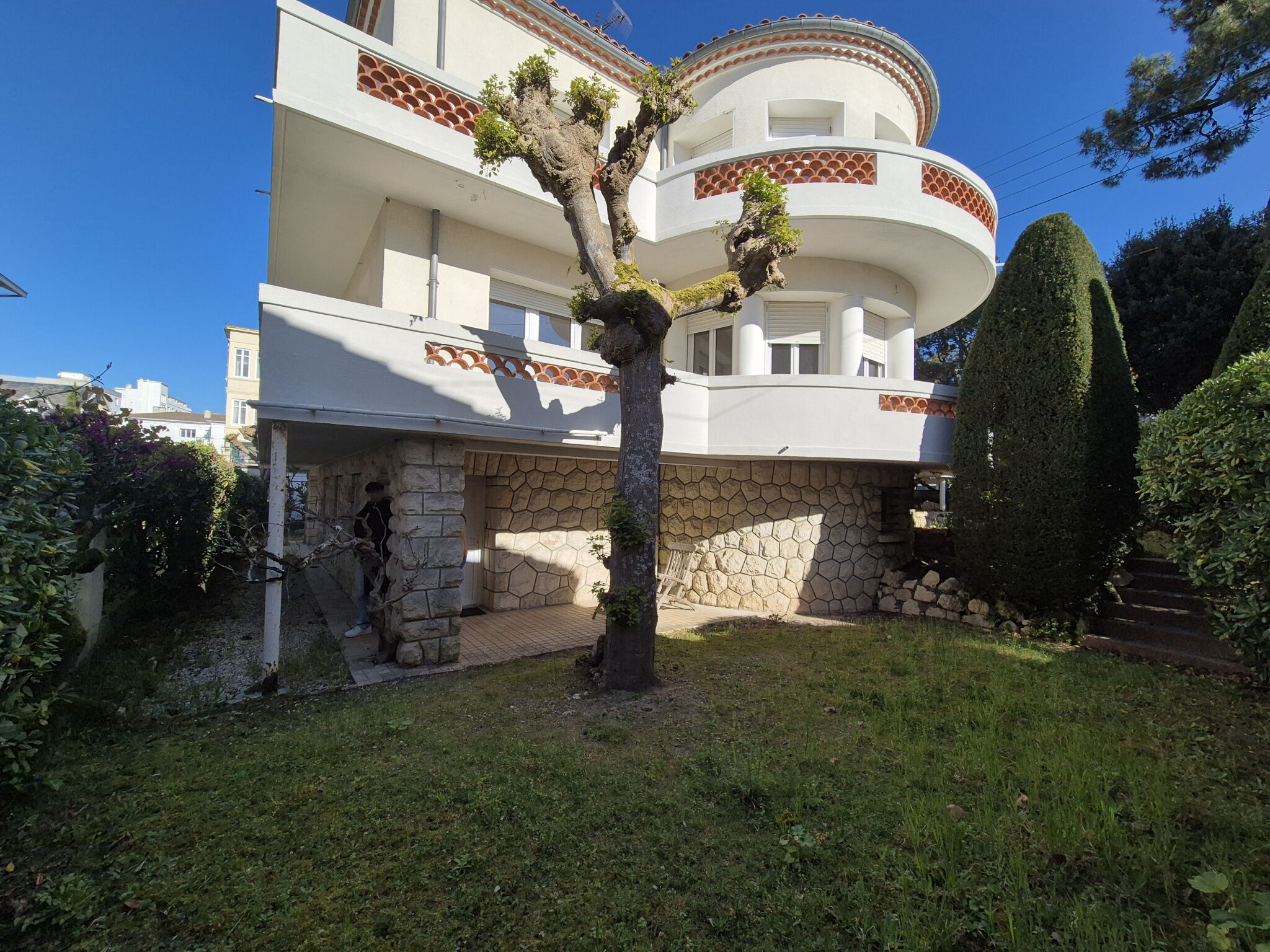 Villa / Maison  T7 à vendre Royan 17200